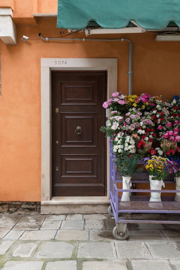 Flowery House Velence Kültér fotó